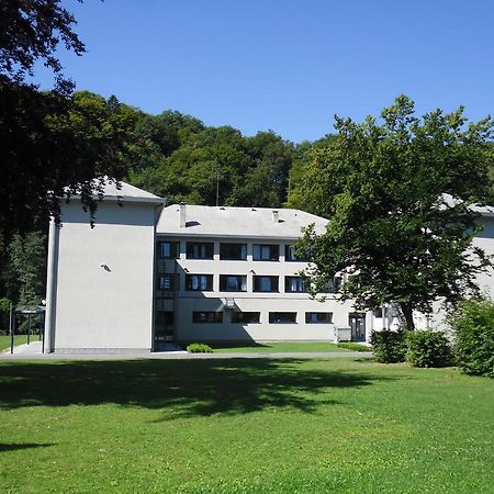 J-Club De Knapzak / La Besace Villa Bohan Bagian luar foto
