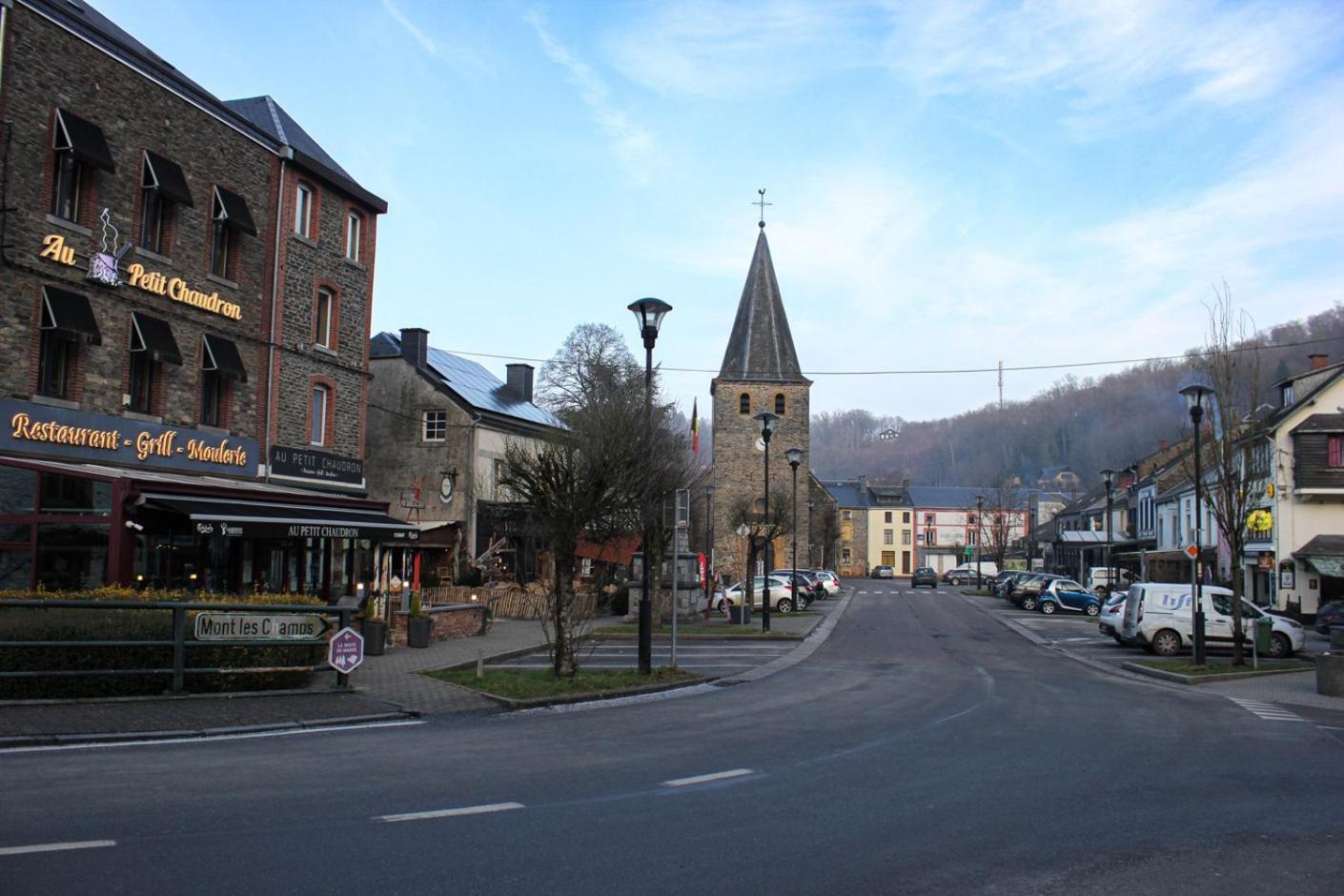 J-Club De Knapzak / La Besace Villa Bohan Bagian luar foto