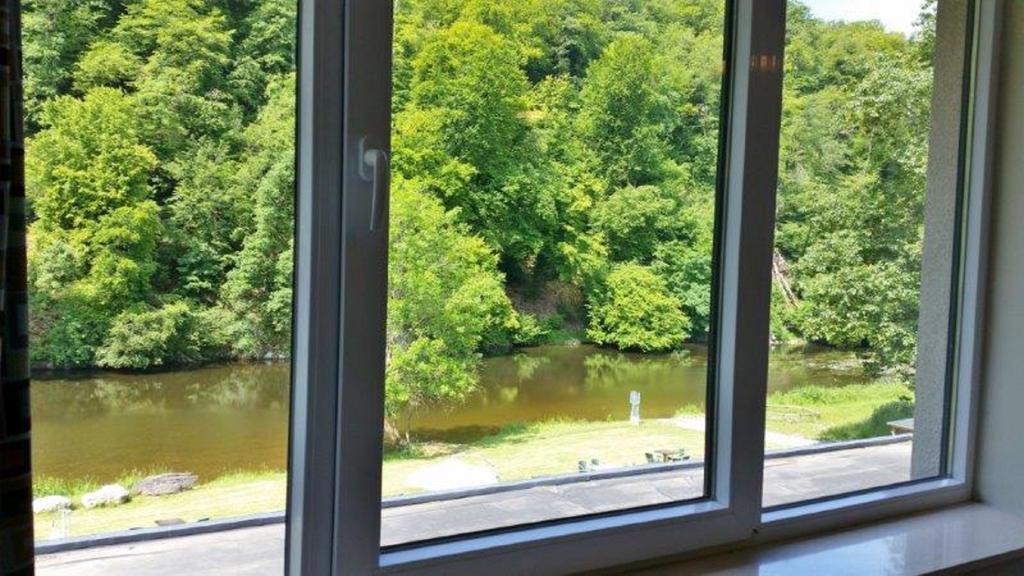 J-Club De Knapzak / La Besace Villa Bohan Bagian luar foto